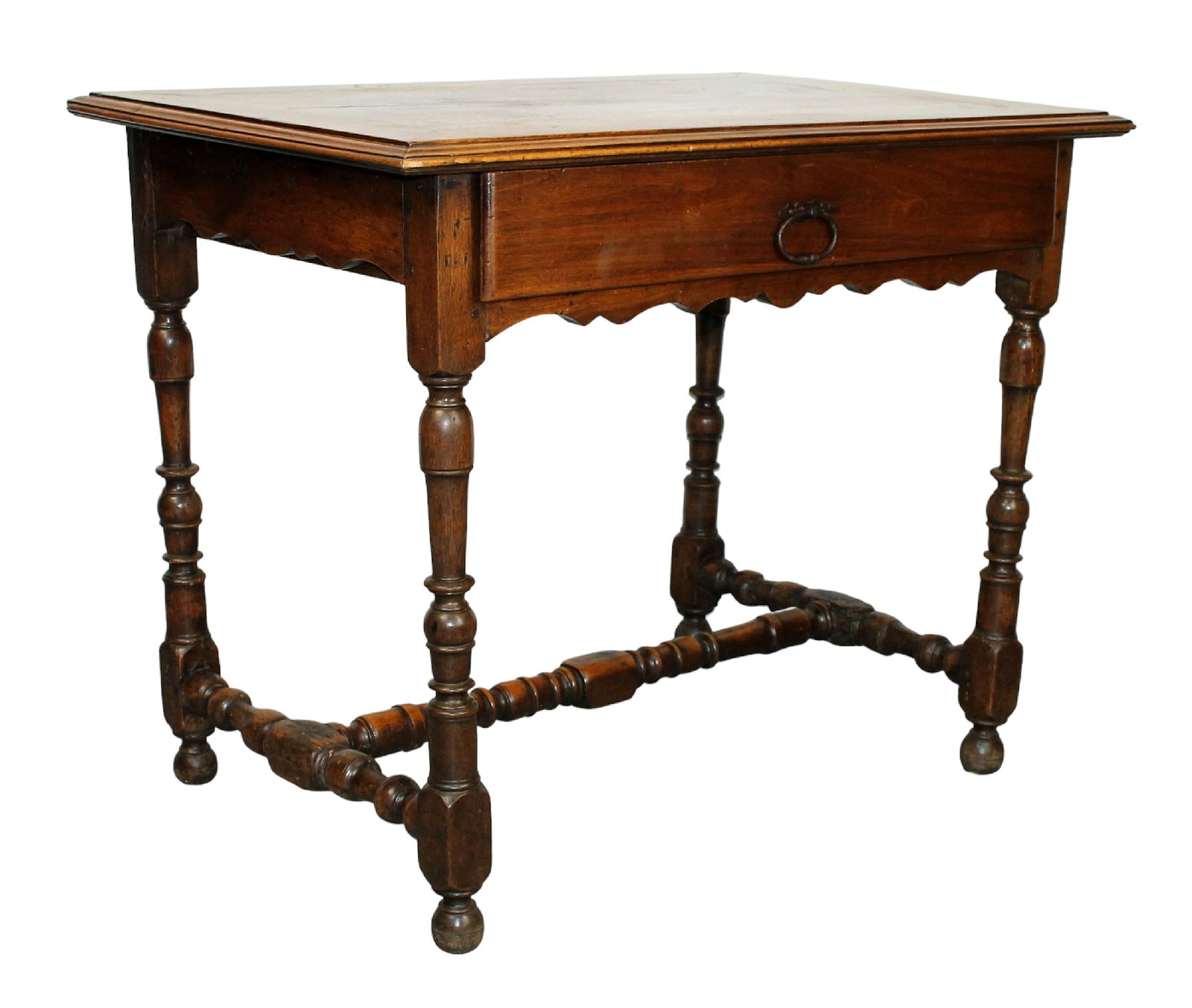 French bureau plat desk in walnut: French bureau plat desk in walnut. Single drawer on turned legs. 18th century. 27"h x 33 1/4"w x 22 1/2"d