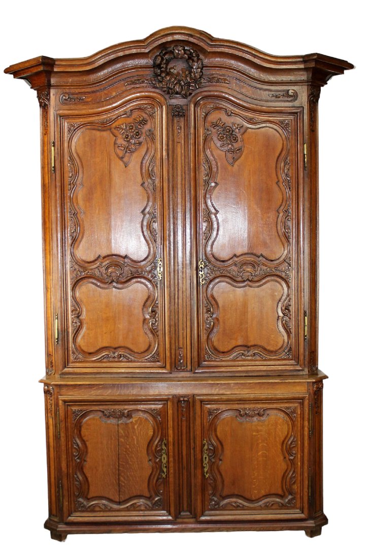 French Provincial buffet deux corps in carved oak (1 of 14)