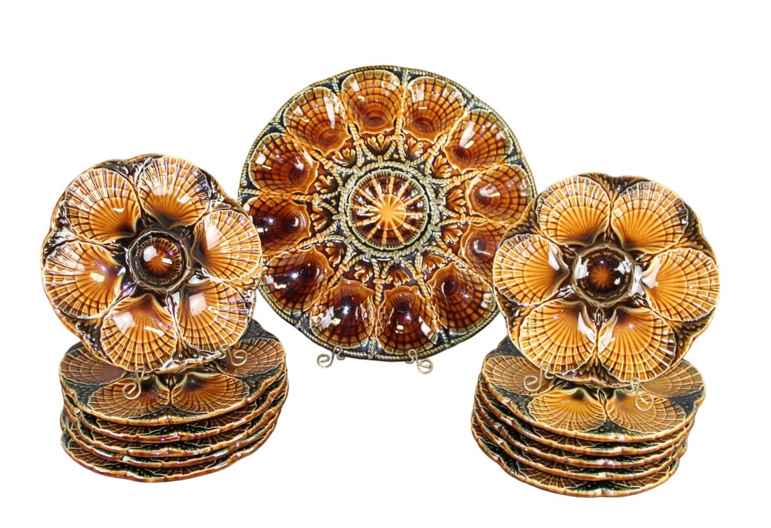 Lot of 12 French Sarreguemines oyster plates with platter: Lot of 12 French Sarreguemines oyster plates with platter. Plates: 9 1/4"diam Platter: 14 3/4"diam
