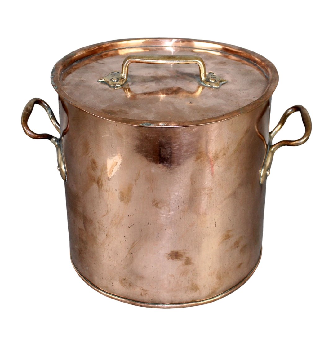French copper sauce pan with bronze handle (1 of 10)