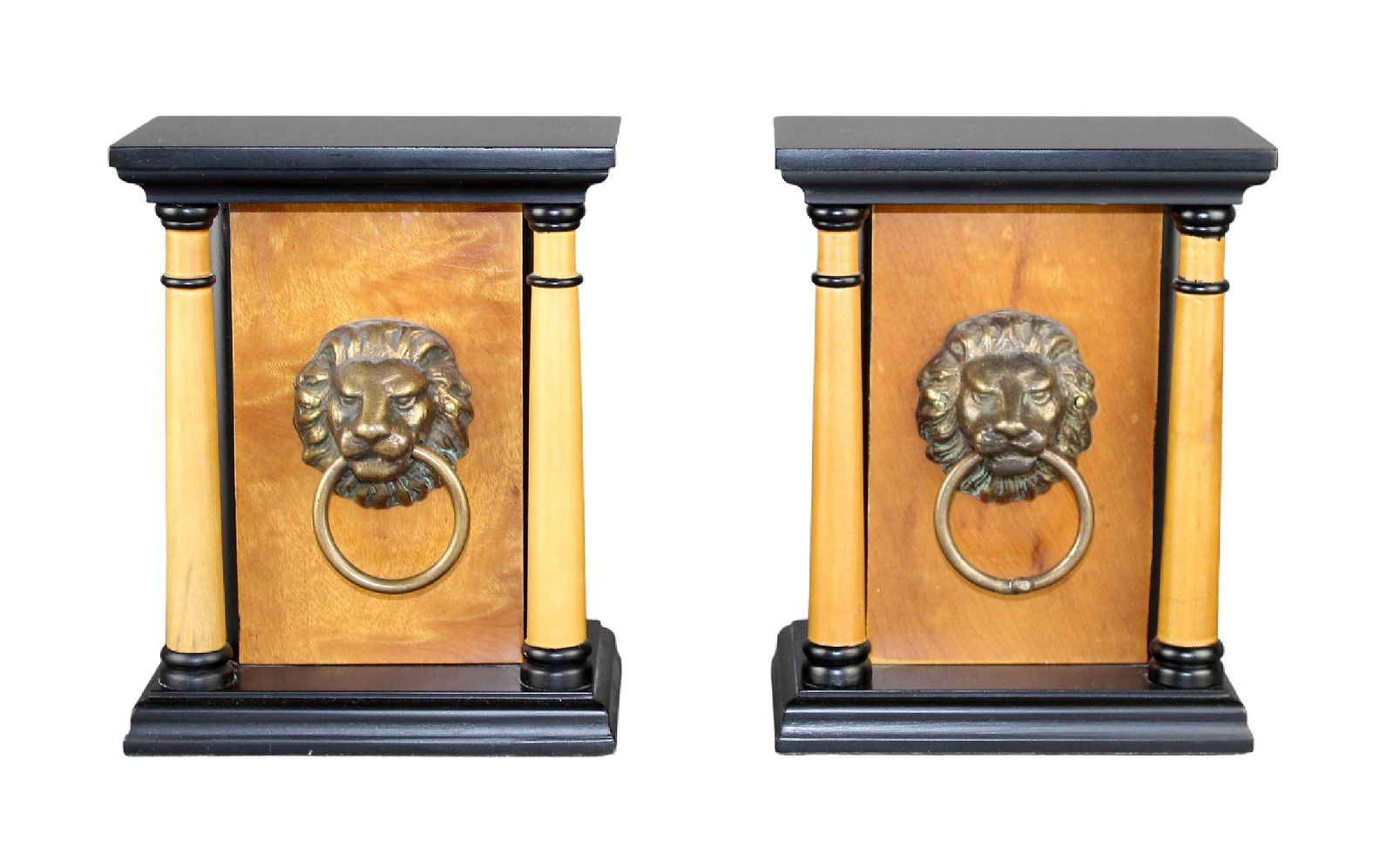 Pair of Empire style wooden bookends with lions (1 of 8)