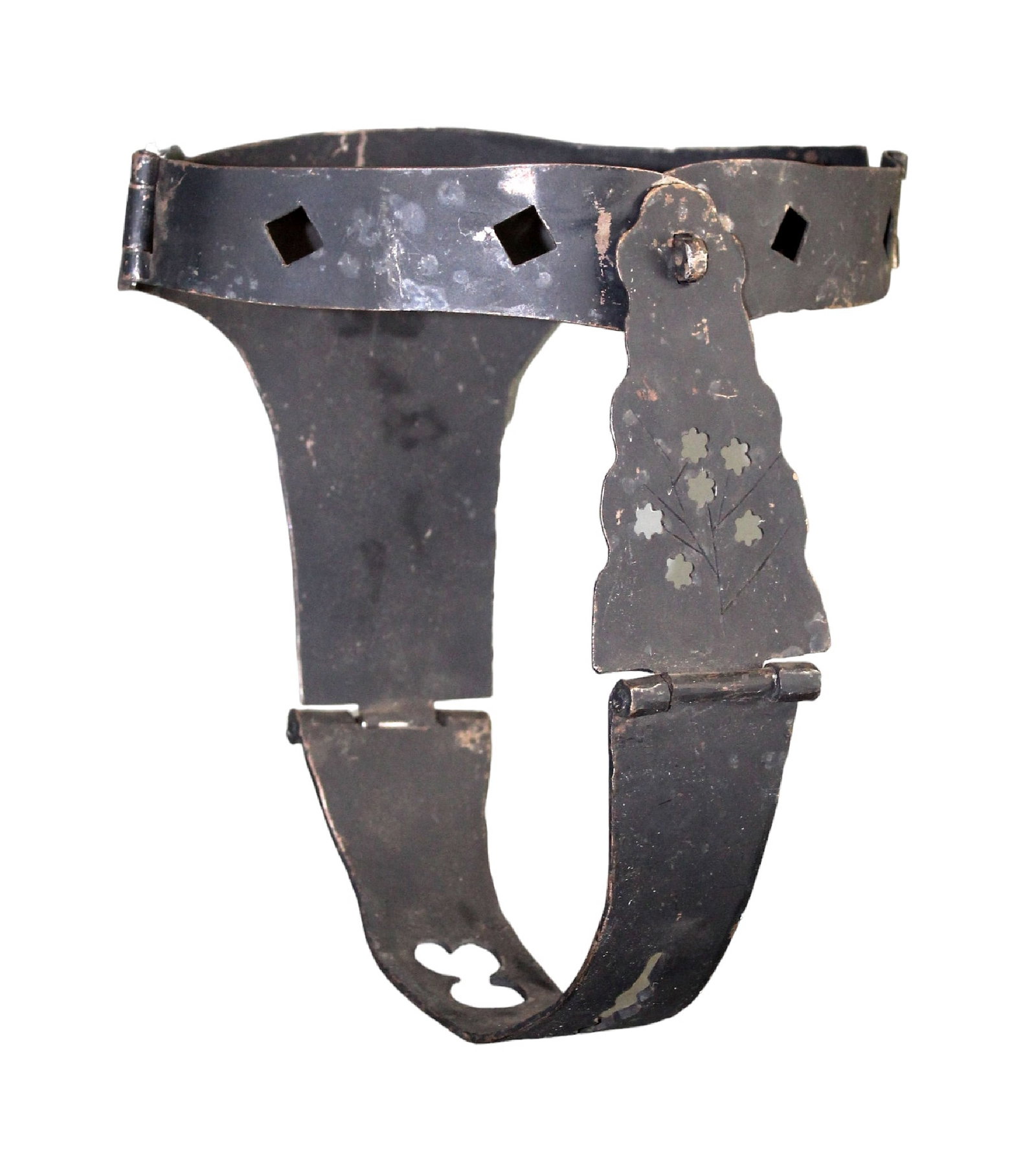 Iron chastity belt replica: Iron chastity belt replica 12 1/4"h x 11 1/2"w x 10"d Unfolded:24 1/2"h x 26 1/4"w x 6"d Total weight 4 lbs