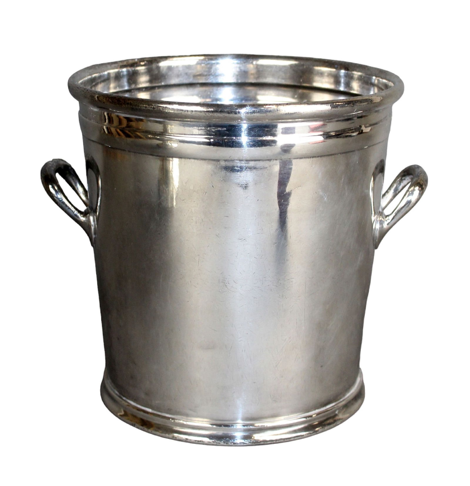 Reed & Barton silver soldered champagne bucket: Reed & Barton silver soldered champagne bucket. Weight 5lbs. Late 20th century. 8 1/4"h x 8" dia opening x 10"w overall