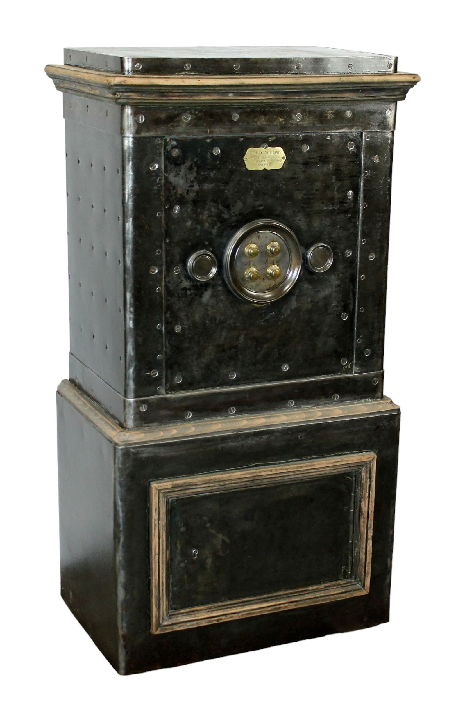 French cast iron floor safe - maker Felix Allard, Paris (1 of 13)