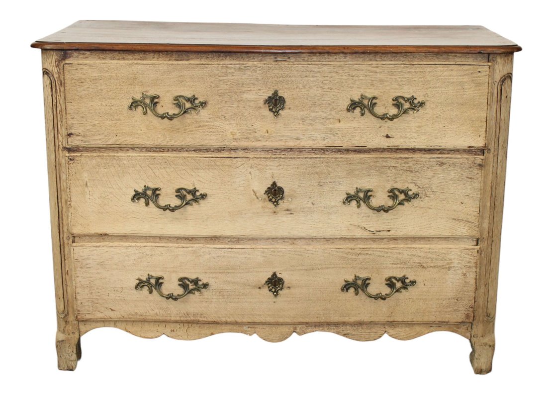French Louis XV 3 drawer commode in oak (1 of 9)