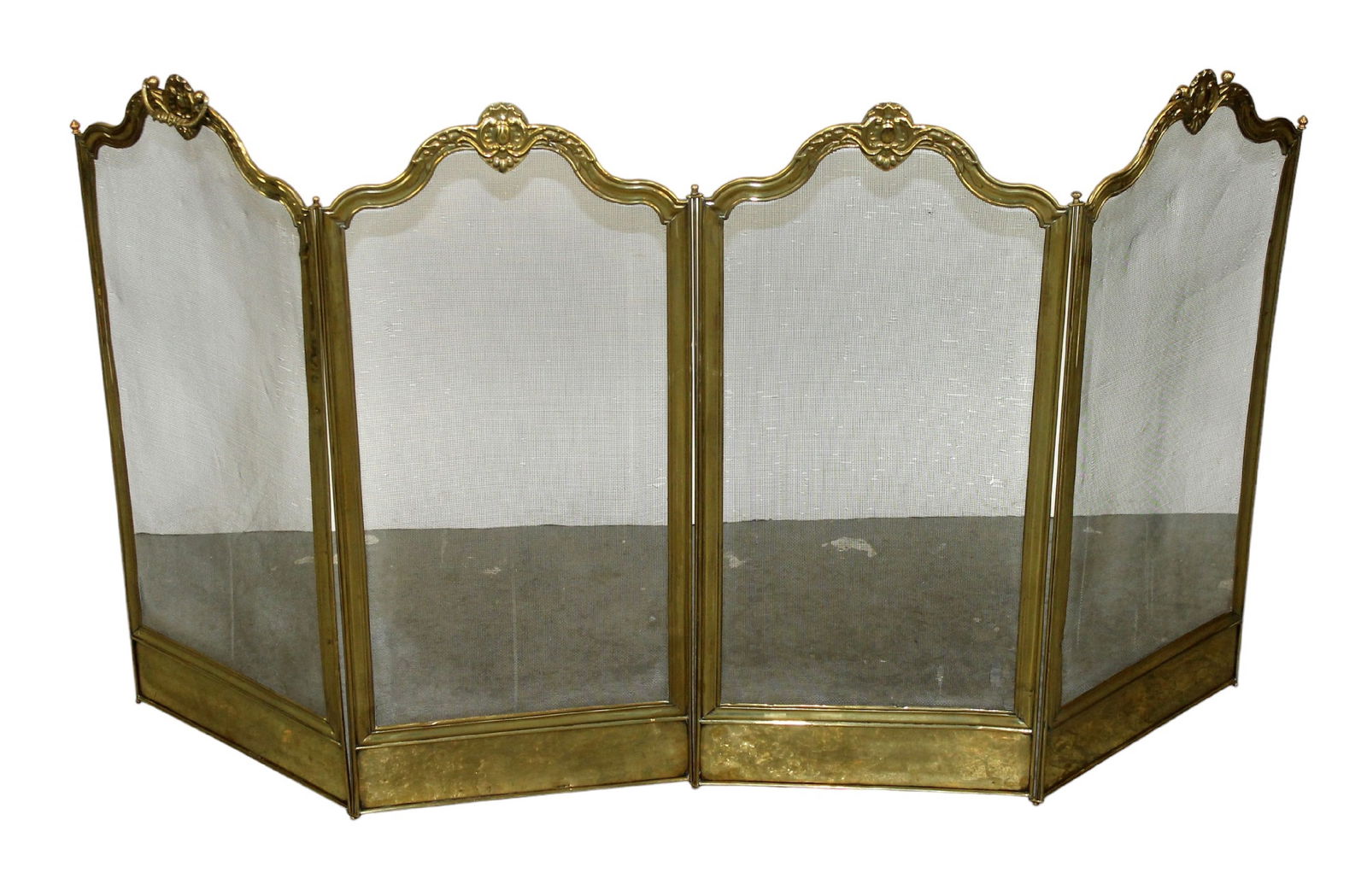 4-panel firescreen in brass with decorative finials (1 of 7)