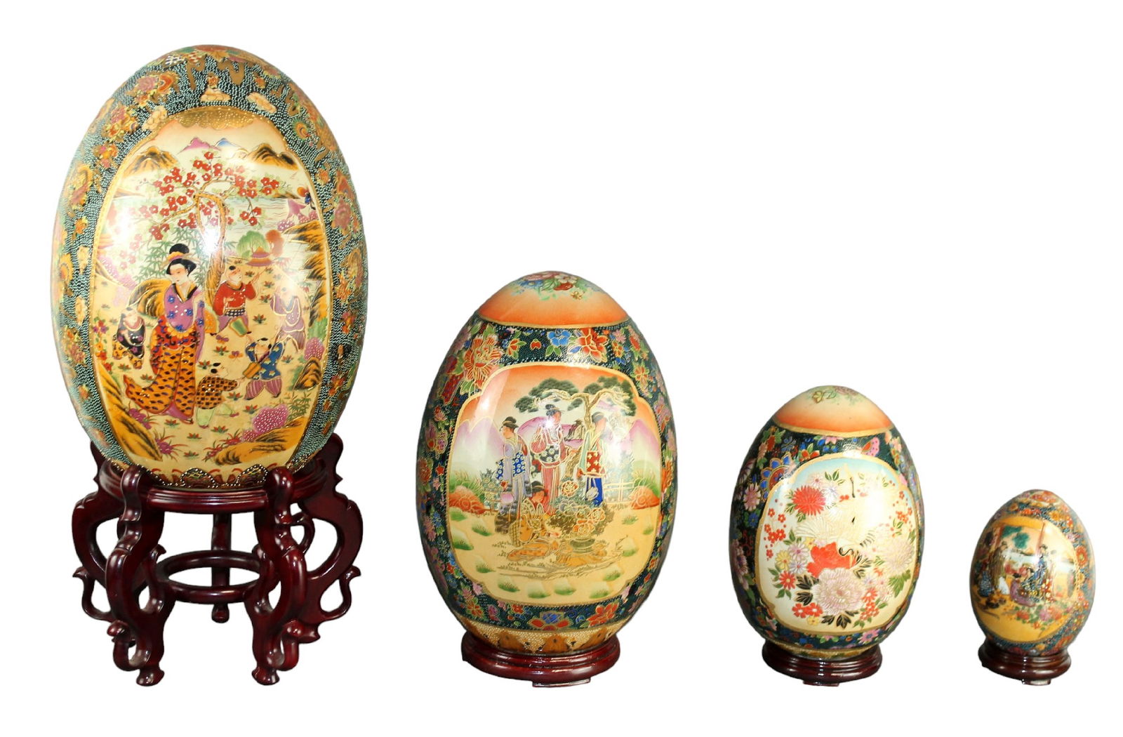 Lot of 4 Chinese Satuma poreclain painted eggs (1 of 17)