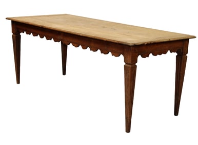 French Louis XVI Provincial dining table in oak
