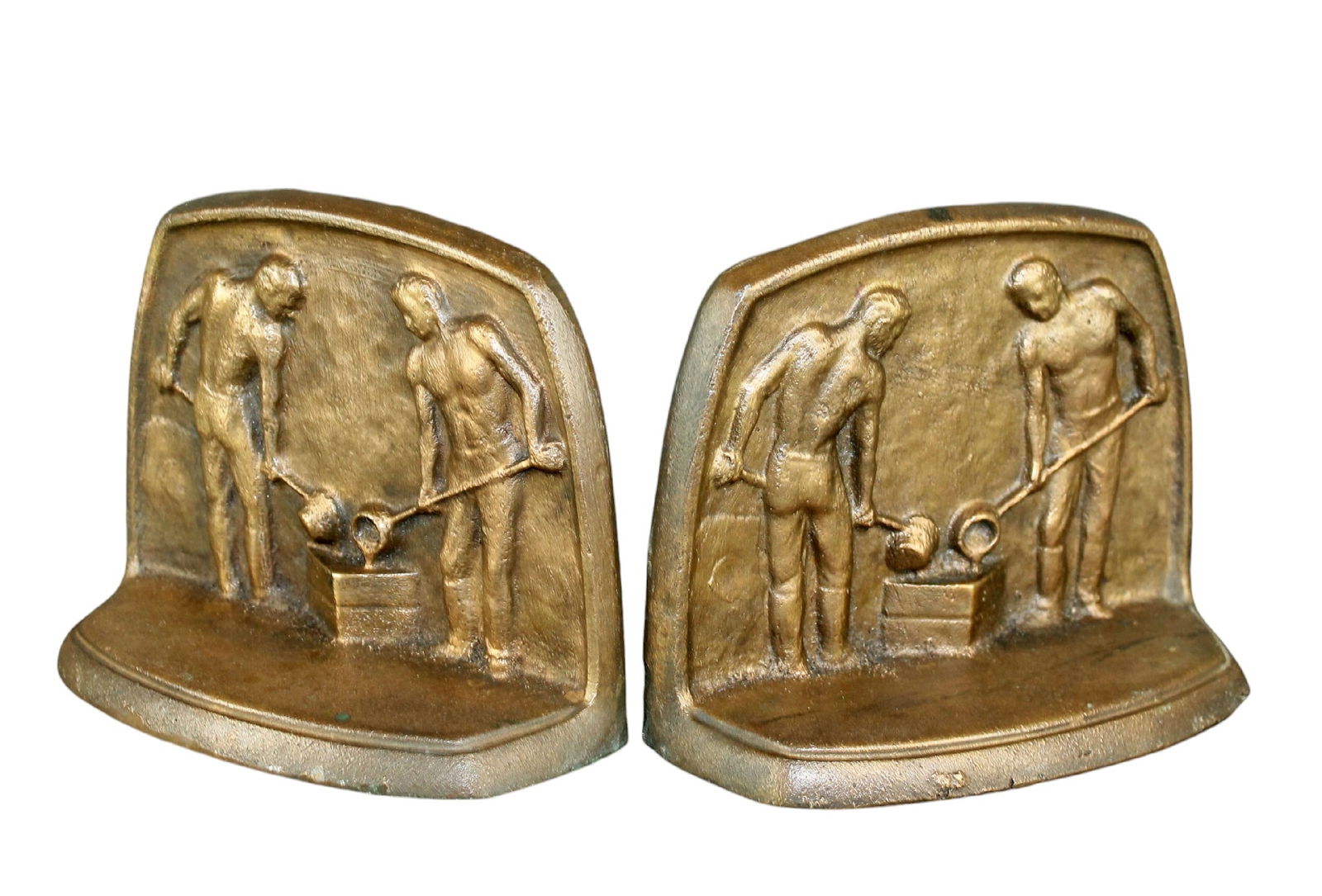 Pair of Art Deco cast iron bookends (1 of 6)