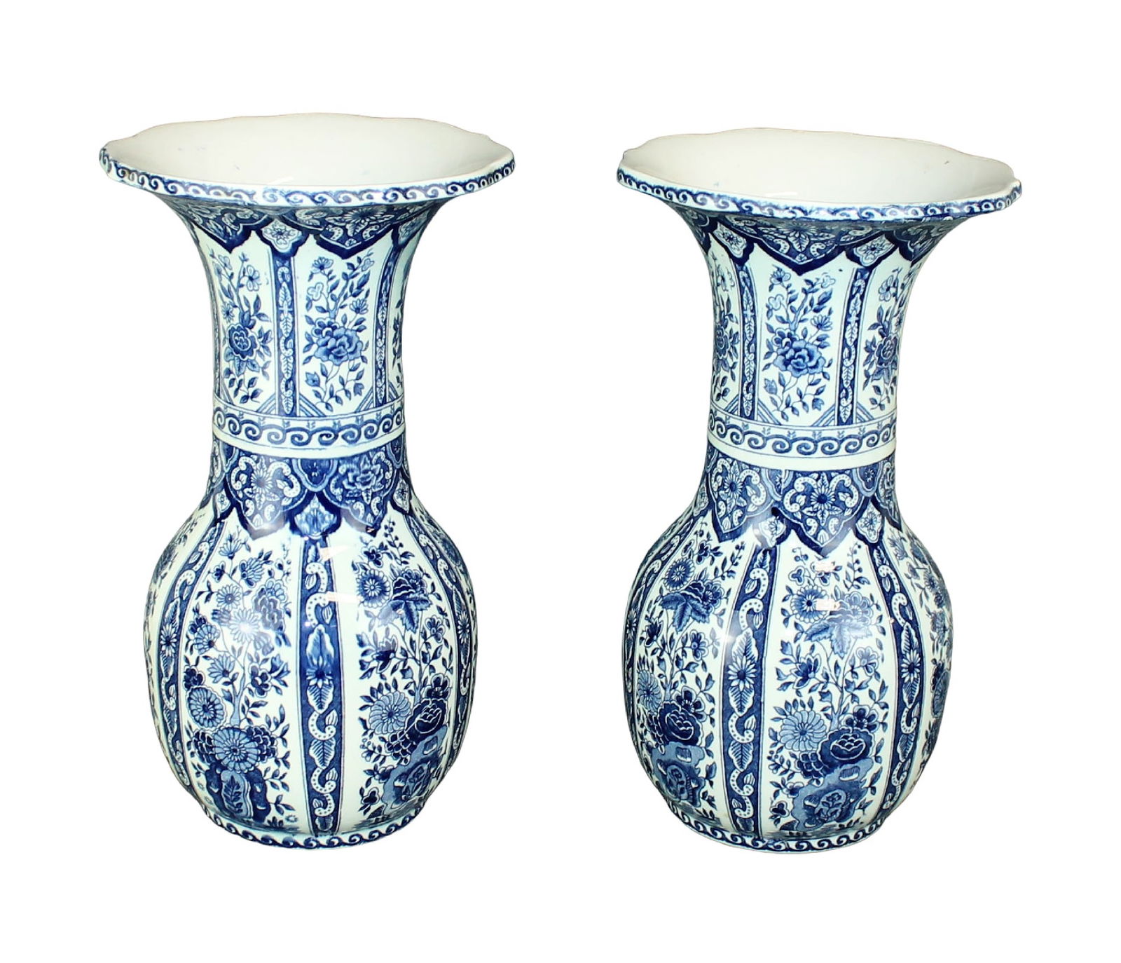 Pair of Delft blue & white earthenware vases (1 of 11)