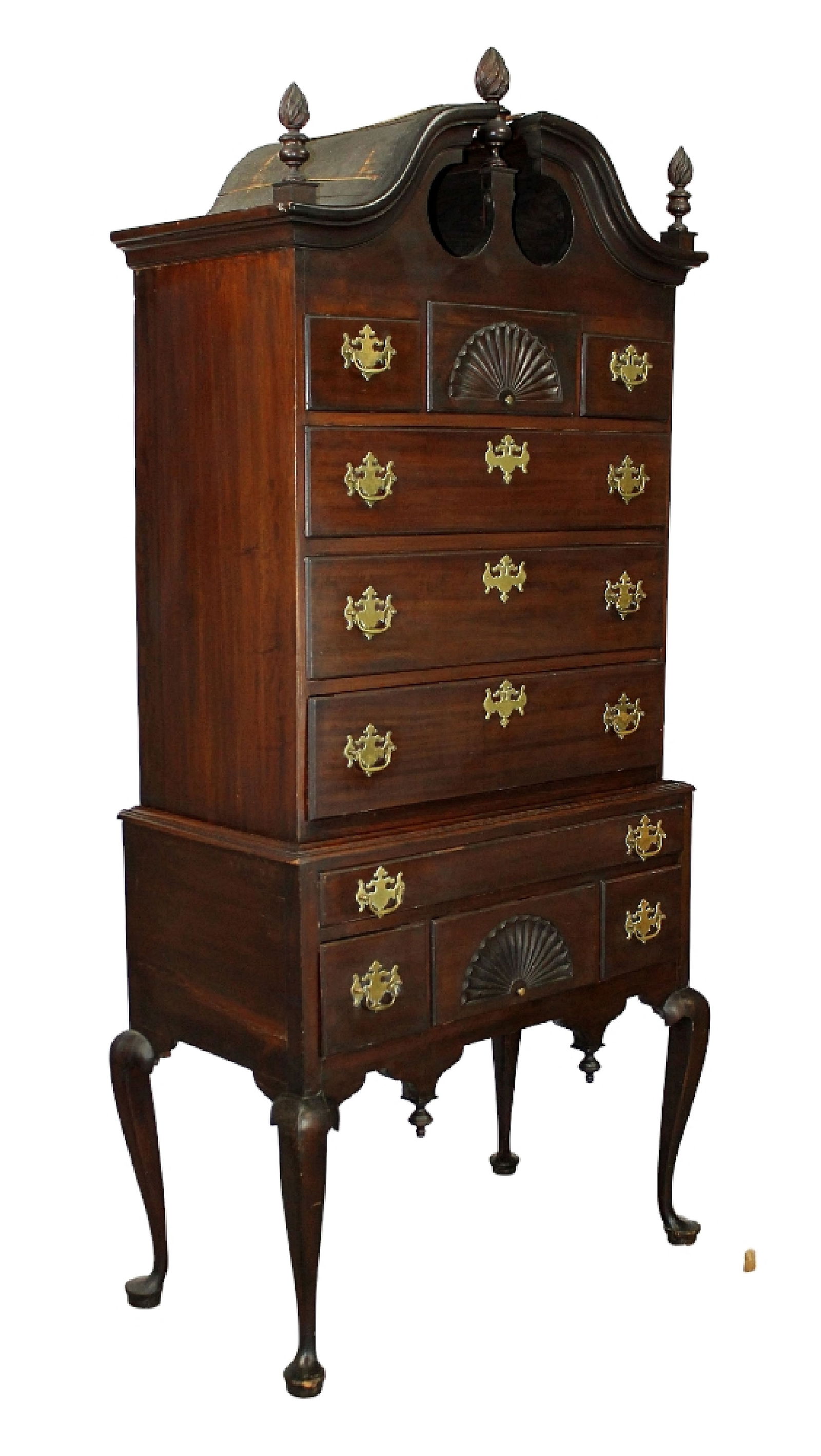 American 18th century New England Queen Anne highboy chest in mahogany (1 of 19)