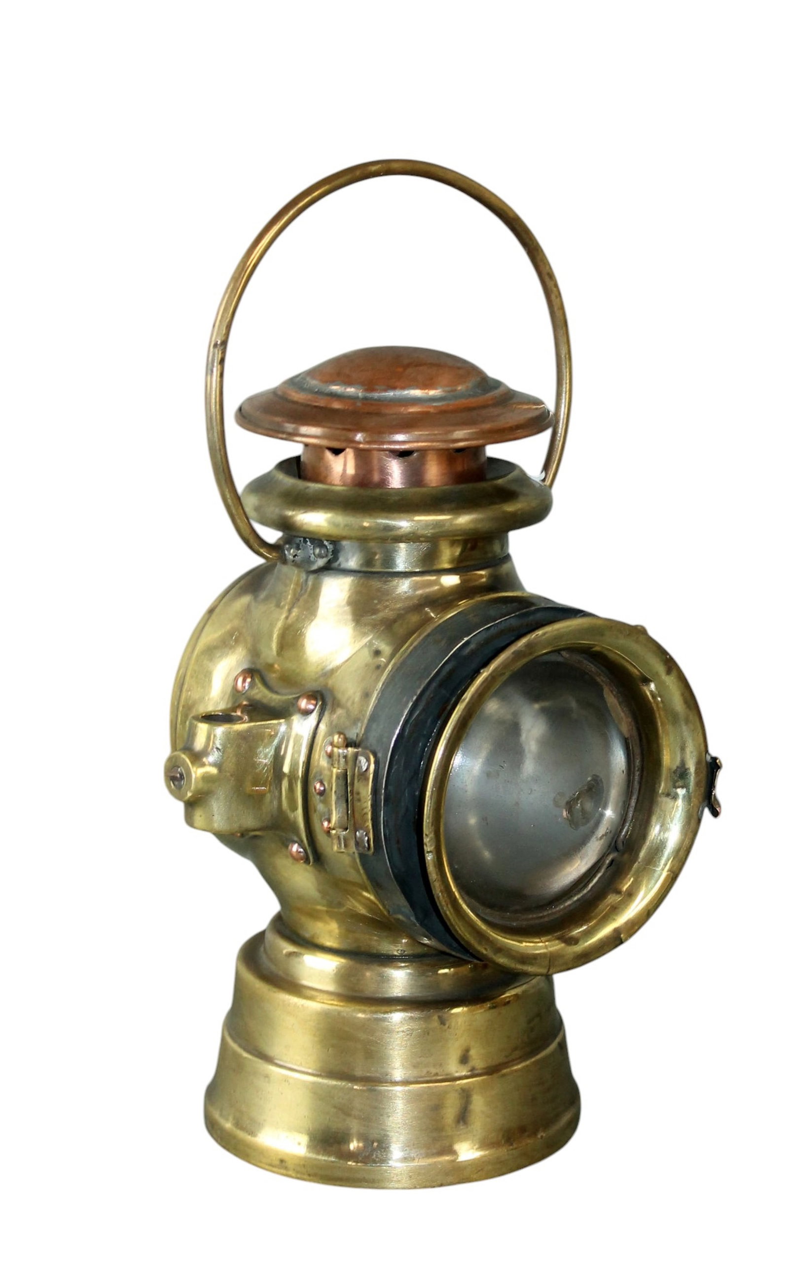 Lucas King of the Road 722 brass car head lamp: Lucas King of the Road 722 brass car head lamp. 13"h x 9"w x 6 1/2"d. Weight: 4lbs.