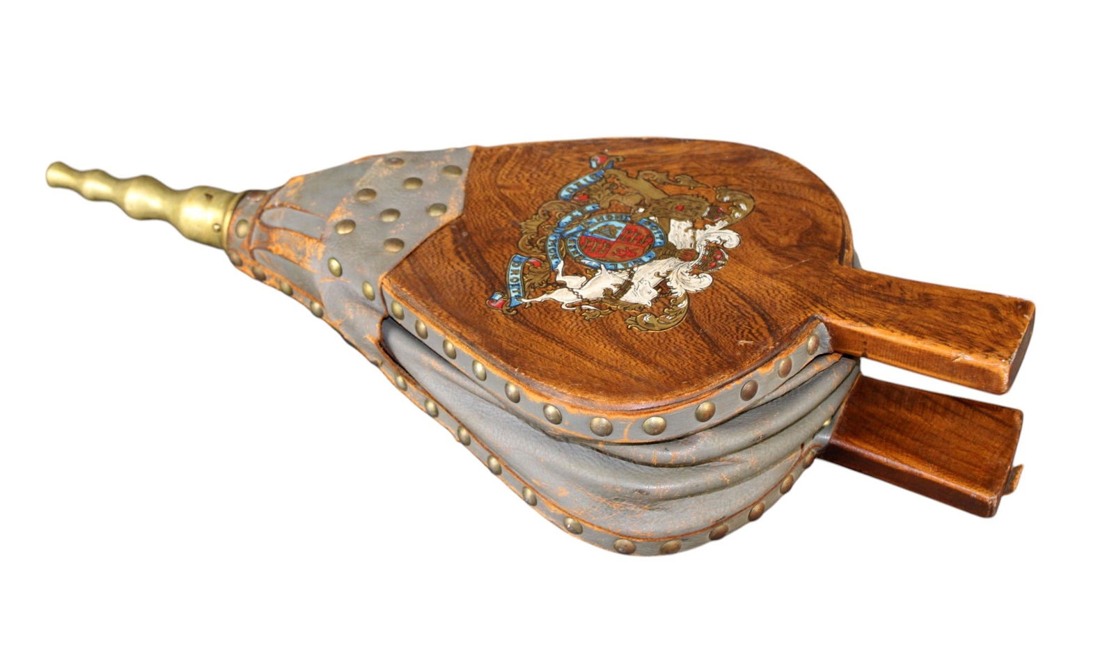 Vintage oak and leather bellows with UK Royal coat of arms: Vintage oak and leather bellows with UK Royal coat of arms. Mid 20th century. 18 1/2"l x 8"w x 3 1/2"d Weight: 3lbs