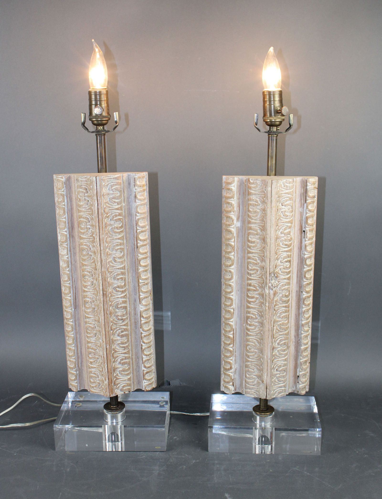 Pair of architectural molding fragments mounted as lamps (1 of 5)