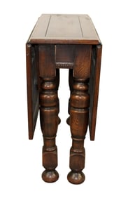 English gateleg drop side table in oak