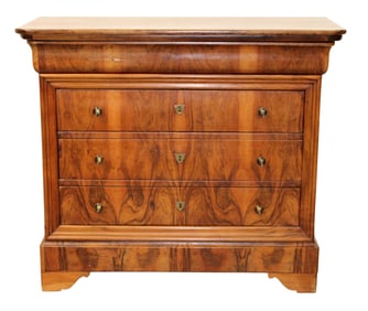 French Louis Philippe commode in burled walnut
