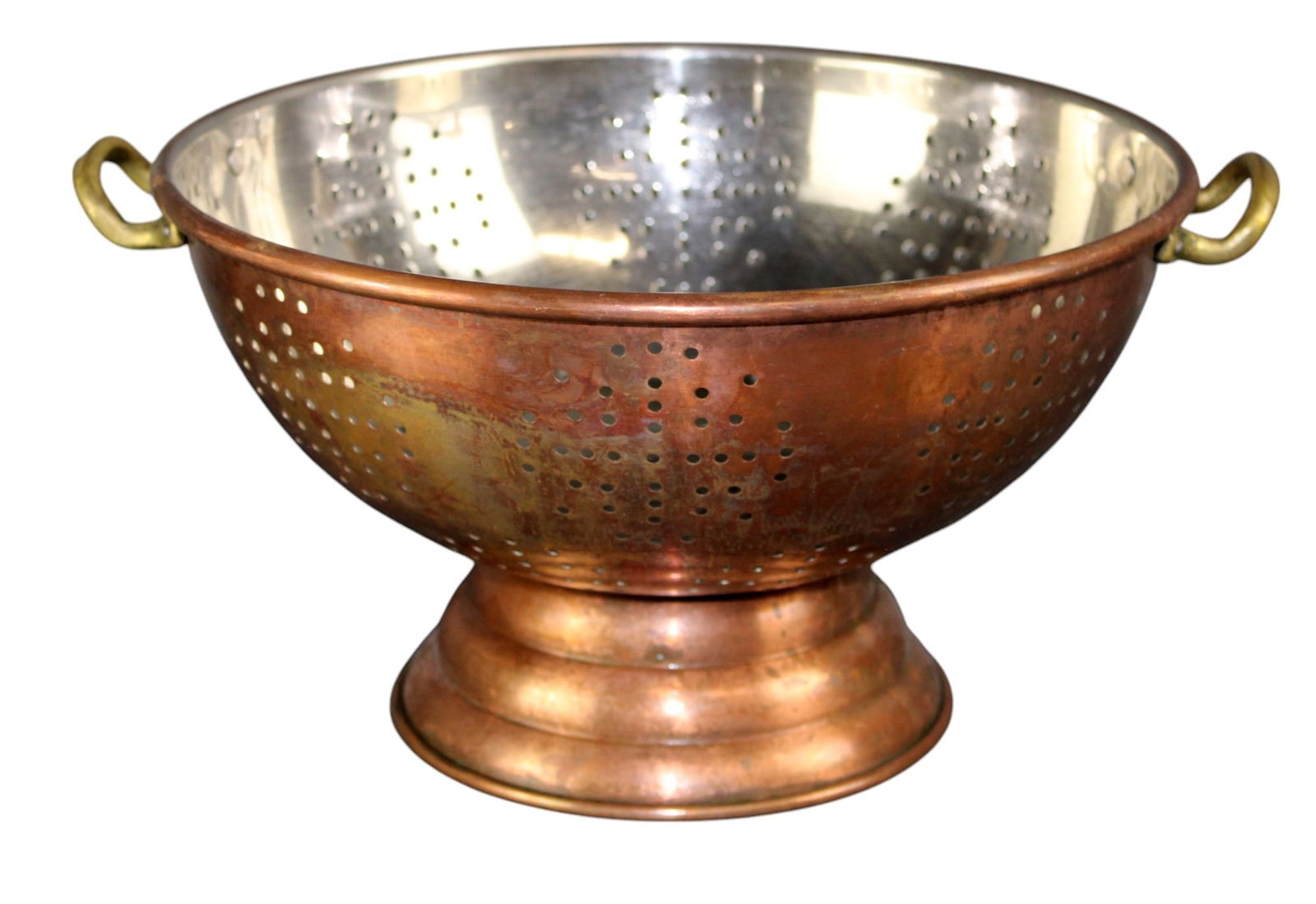 Copper footed kitchen strainer (1 of 5)