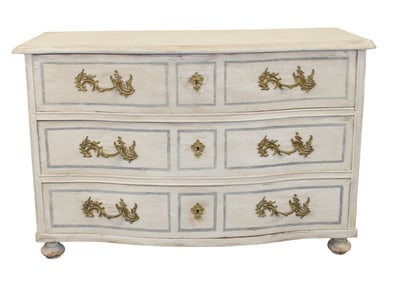 French Louis XV serpentine 3 drawer commode