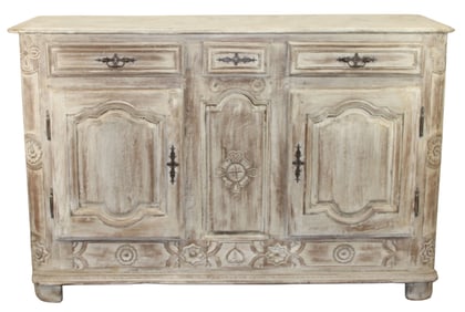 French Provincial 2 door buffet bas in oak