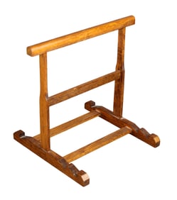French table top painting easel