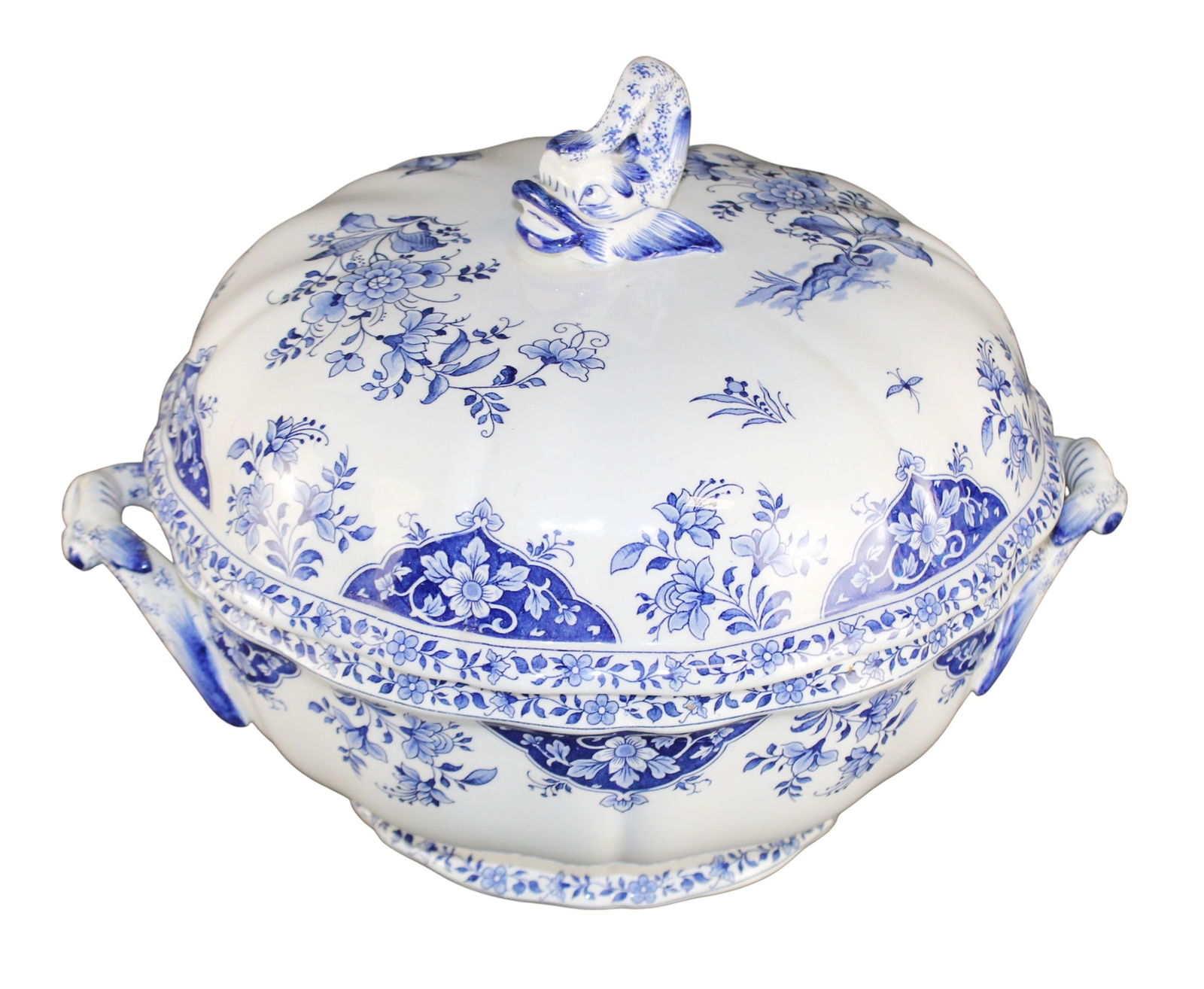 French Gien blue and white lidded tureen: French Gien blue and white lidded tureen with dolphin finial. 10 1/4"h x 15"w overall Weight: 5lbs