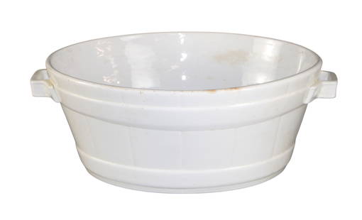 Belgian Boch La Louvière ceramic oval basin: Belgian Boch La Louvière ceramic oval tub. Early 20th century. 5 1/4"h x 14 1/2"w x 10 5/8"d. Weight: 4lbs