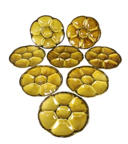 Set of 8 French green Gien oyster plates