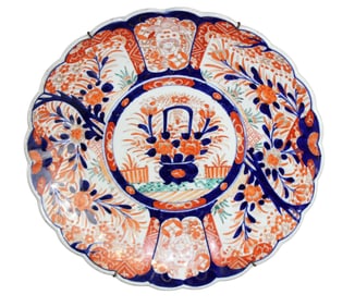 Japanese Imari scalloped edge round platter