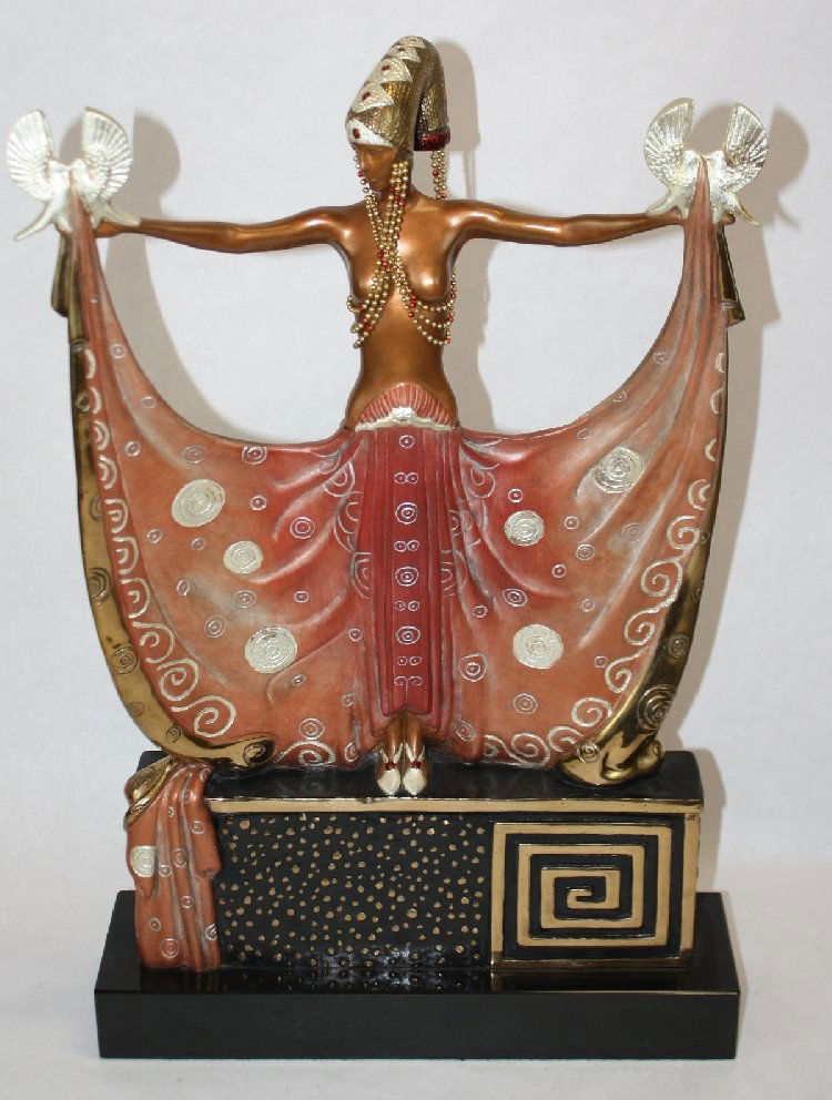 Erte signed bronze sculpture Venus, 1987. 255/375: Chalk & Vermillion Seven Arts foundry. 24"h