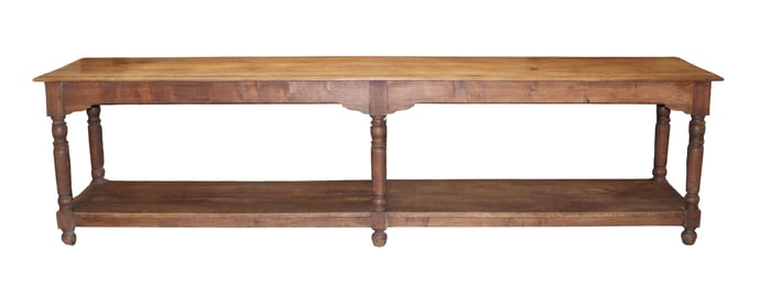 French drapers table in oak on 6 turned legs with lower shelf