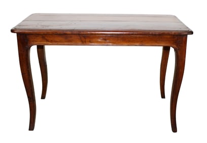 French Provincial side table in walnut on cabriole legs