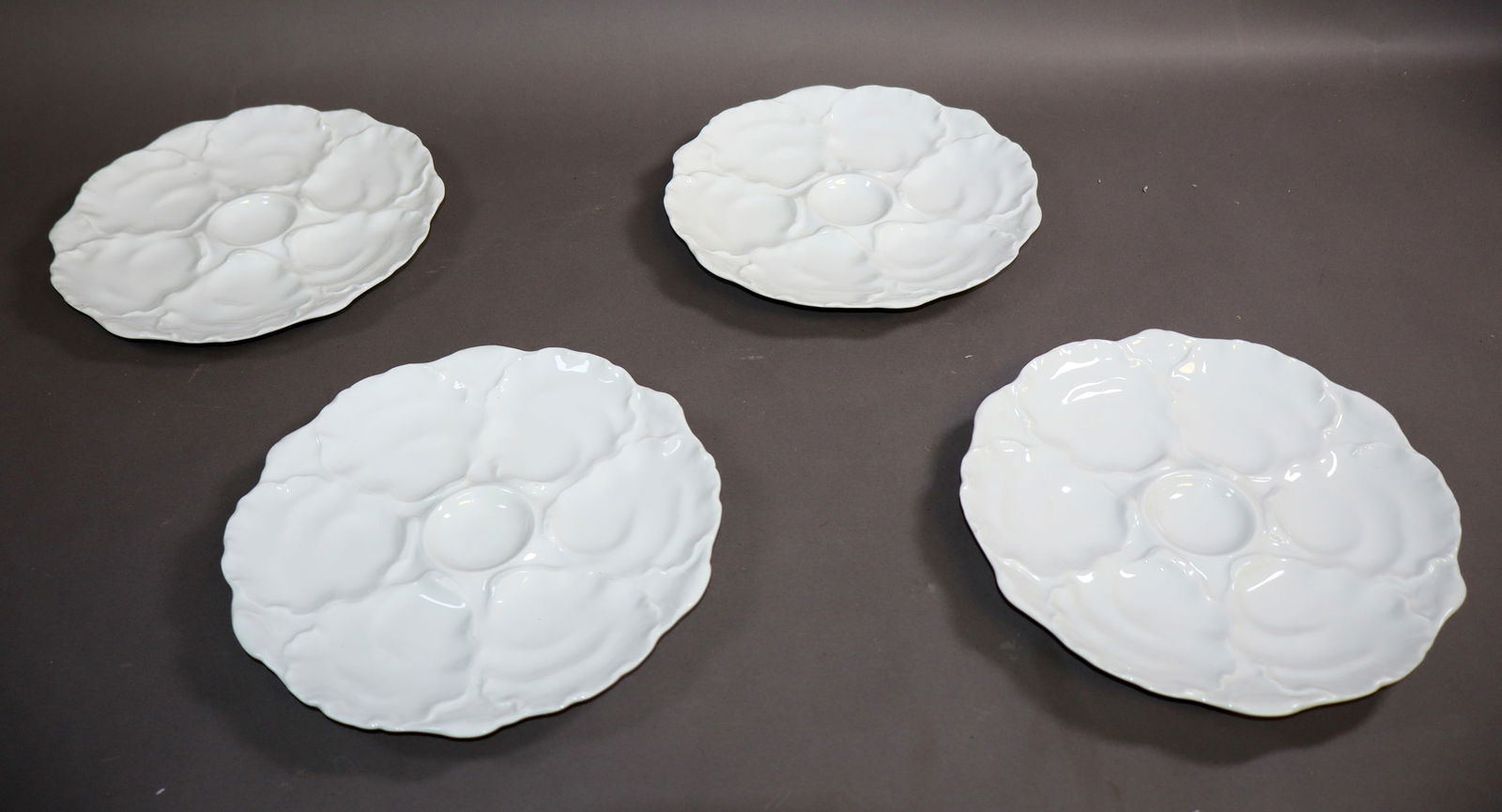 Lot of 4 French oyster plates (white) (1 of 4)