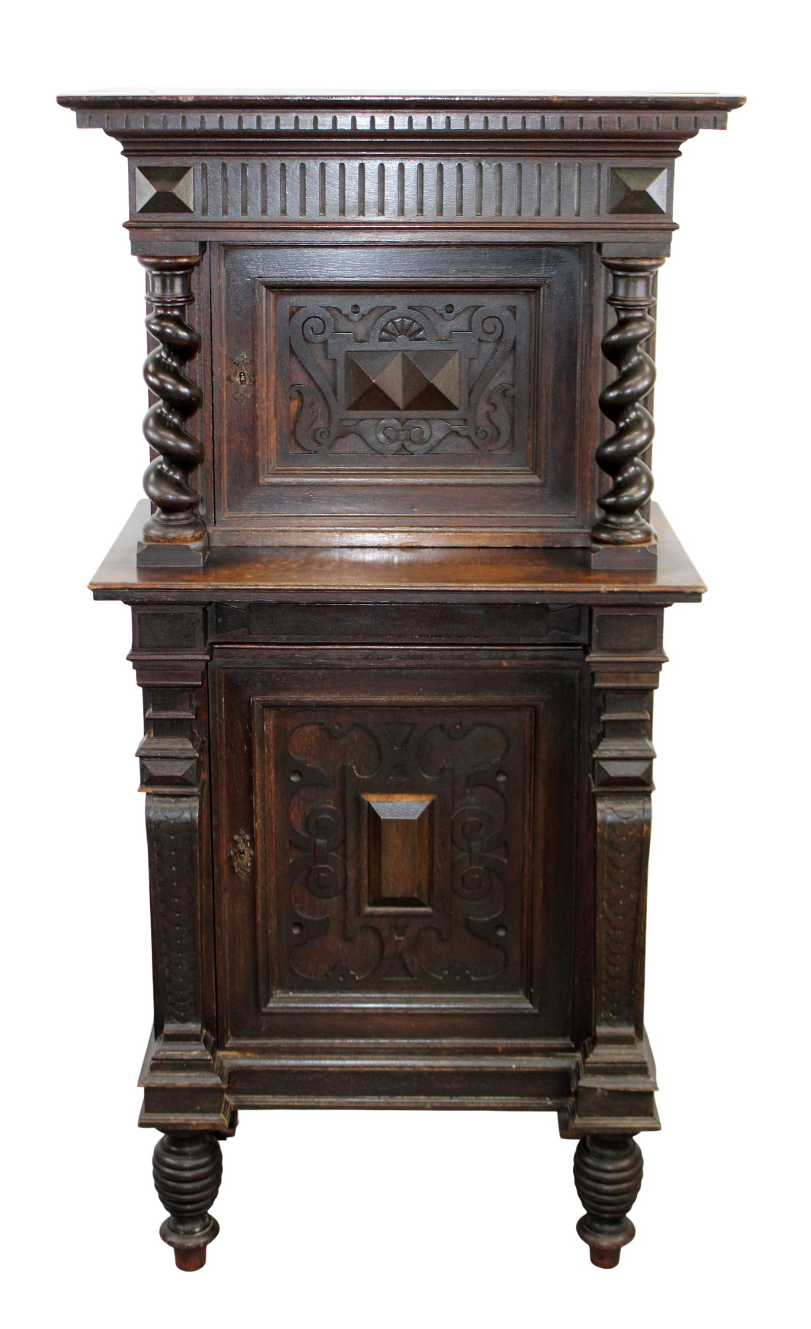 Jacobean style petite court cupboard in oak with barley twist columns (1 of 10)