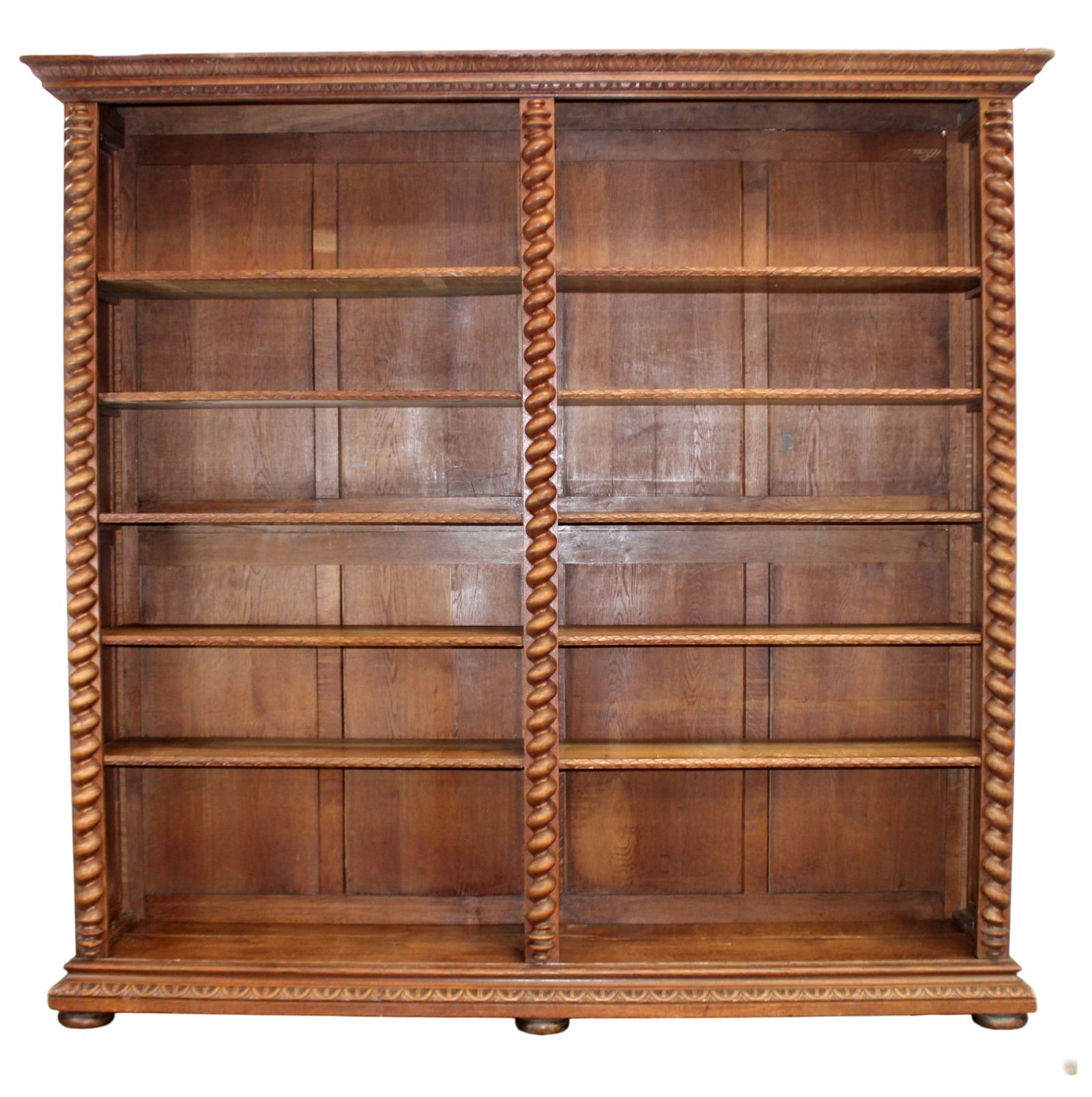 French Louis XIII style open shelf bookcase with barley twist pilasters (1 of 11)