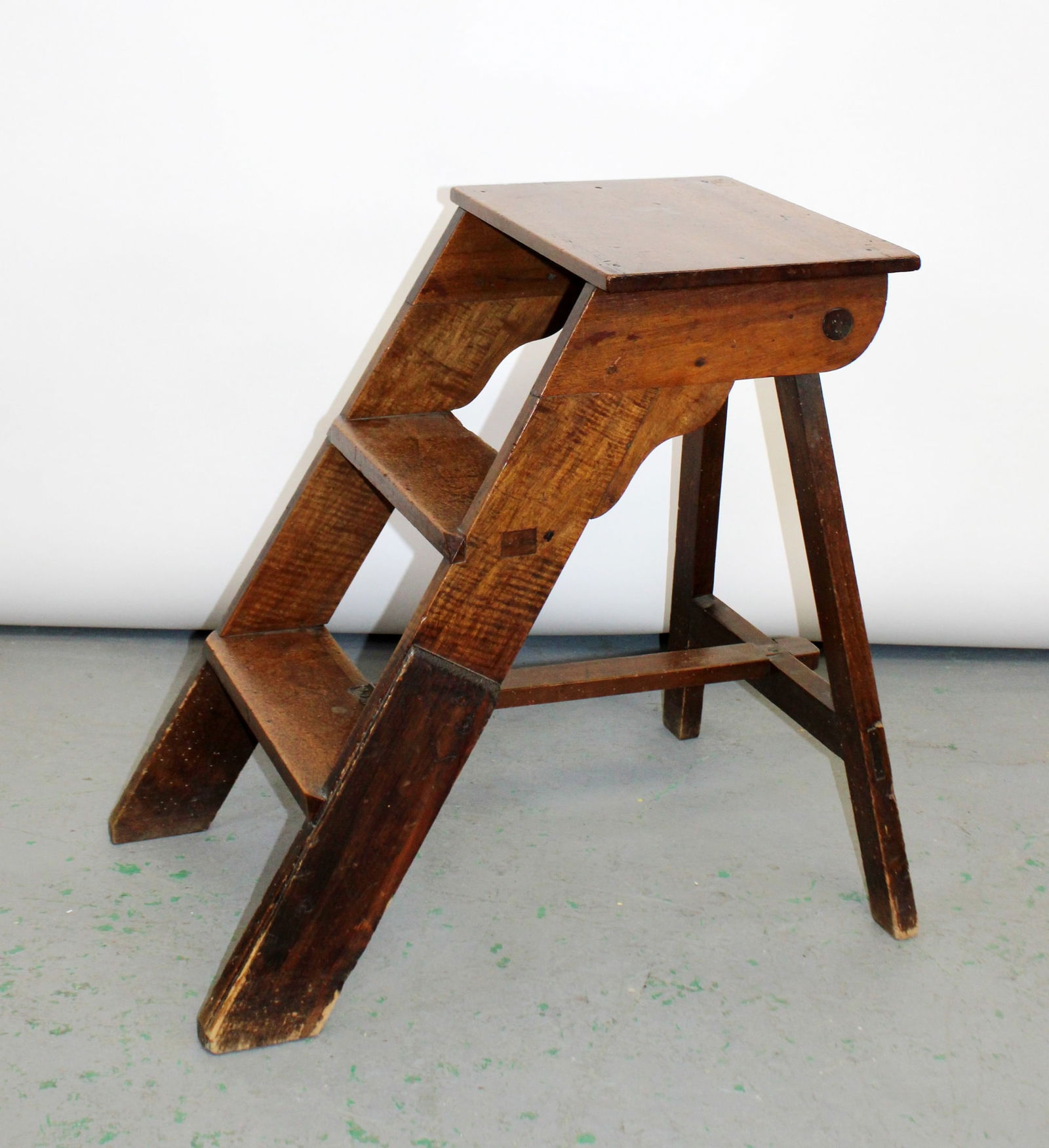 French Provincial library steps - 2