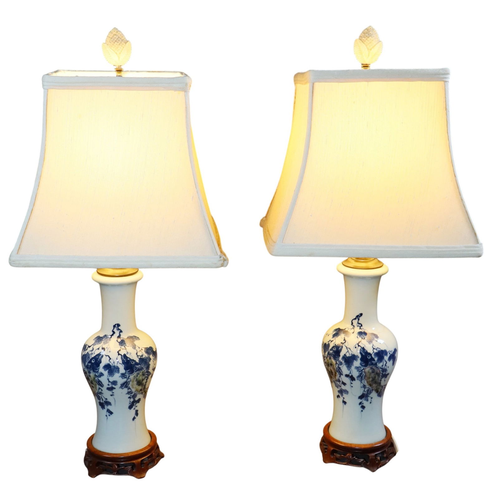 Pair of small Chinese porcelain blue & white lamps (1 of 9)