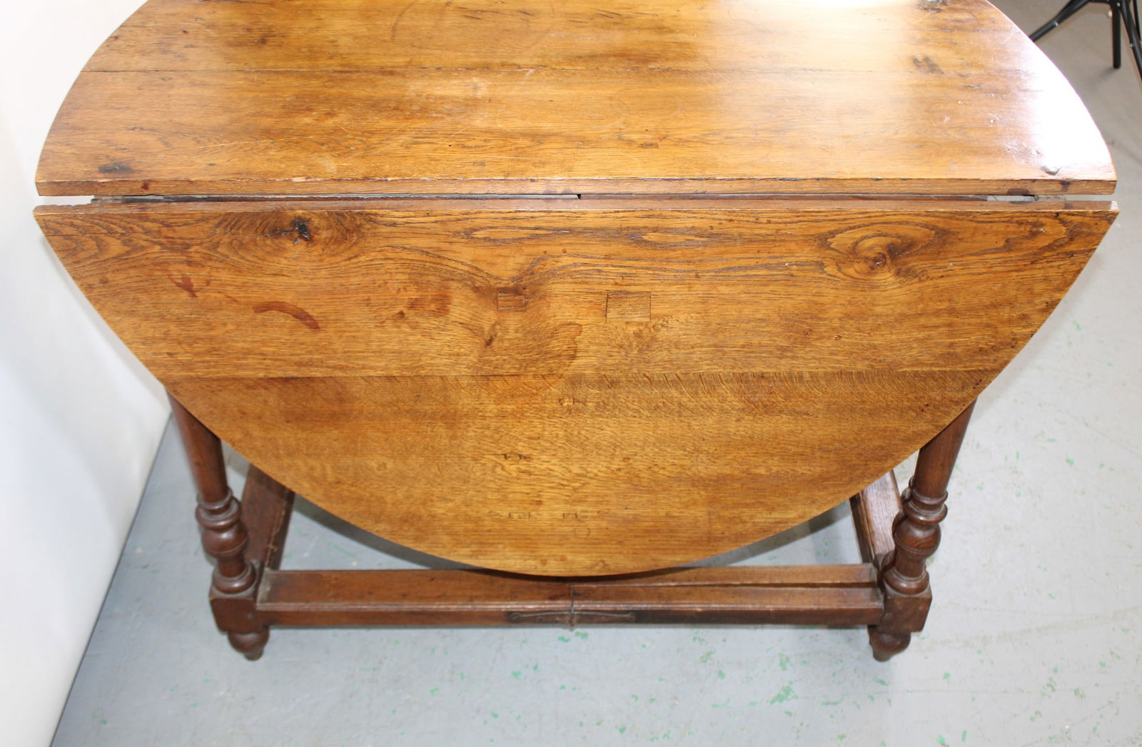 French oak drop leaf table - 8