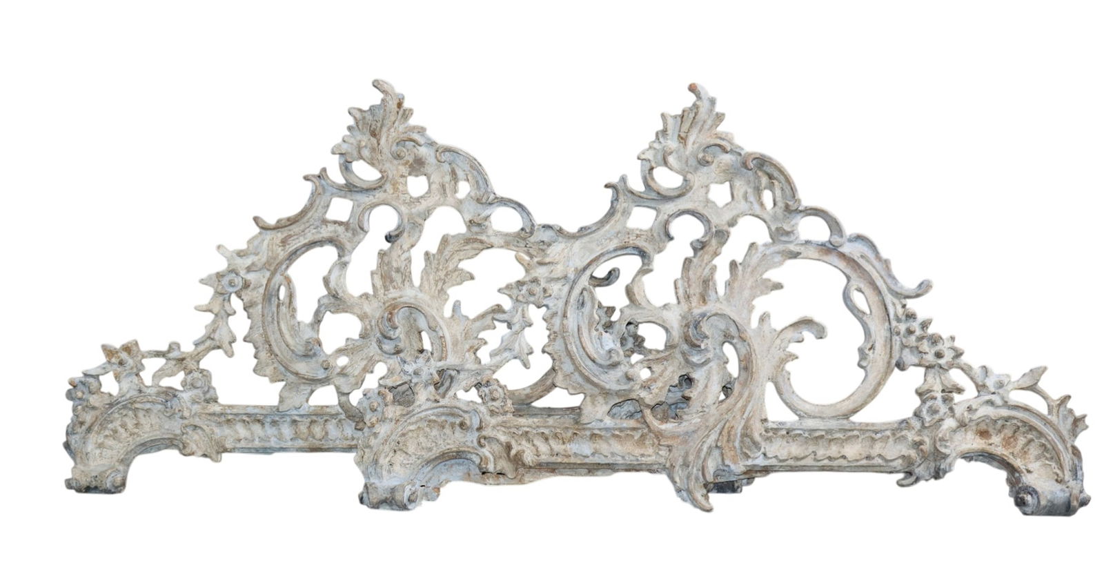 Pair of Italian Rococo pierce carved wooden crests: Pair of Italian Rococo pierce carved wooden crests. 17 3/4"h x 30"w Weight: 5lbs total