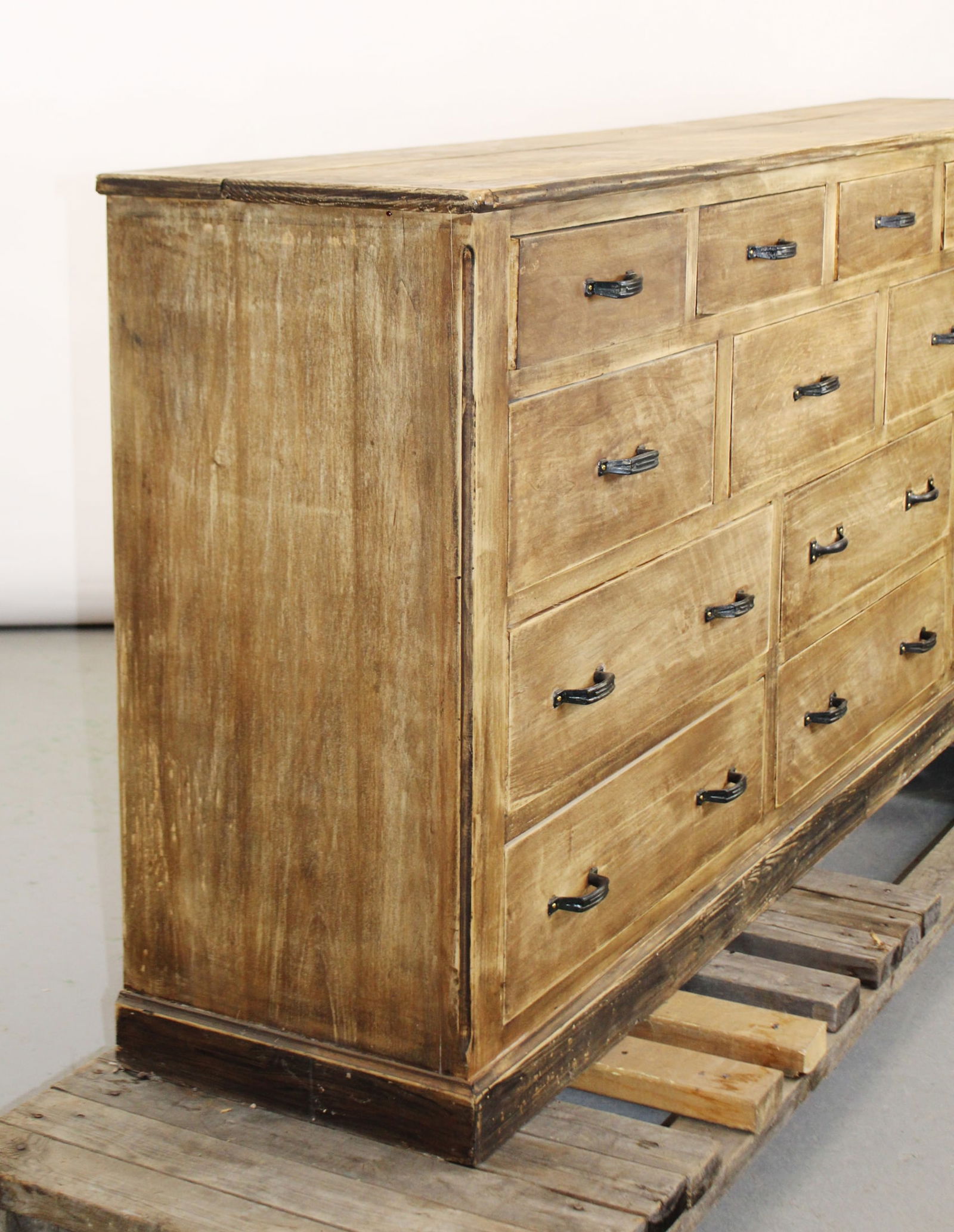 French multi drawer counter in pine - 12