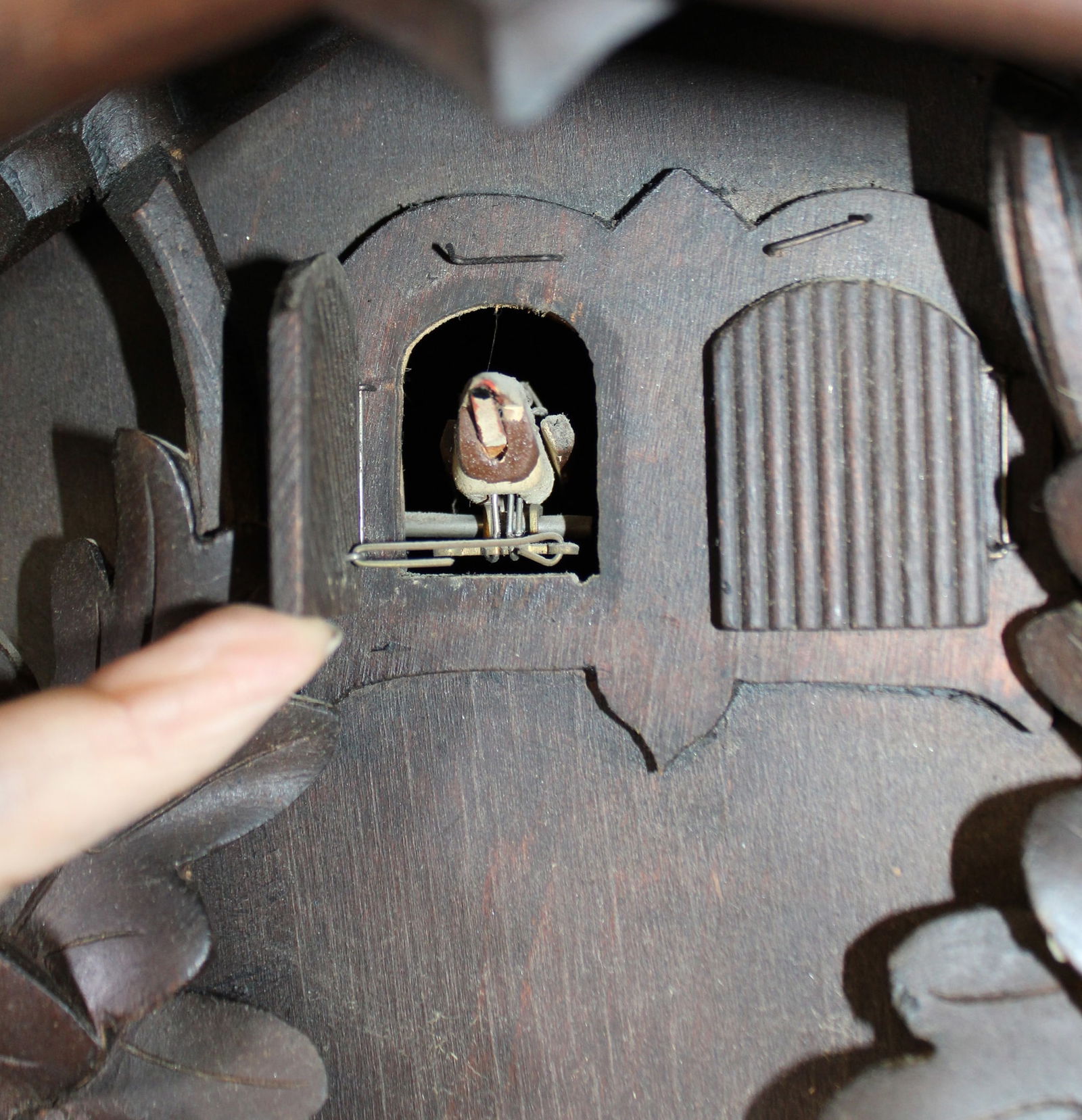 Black Forest wall mount cuckoo clock - 6