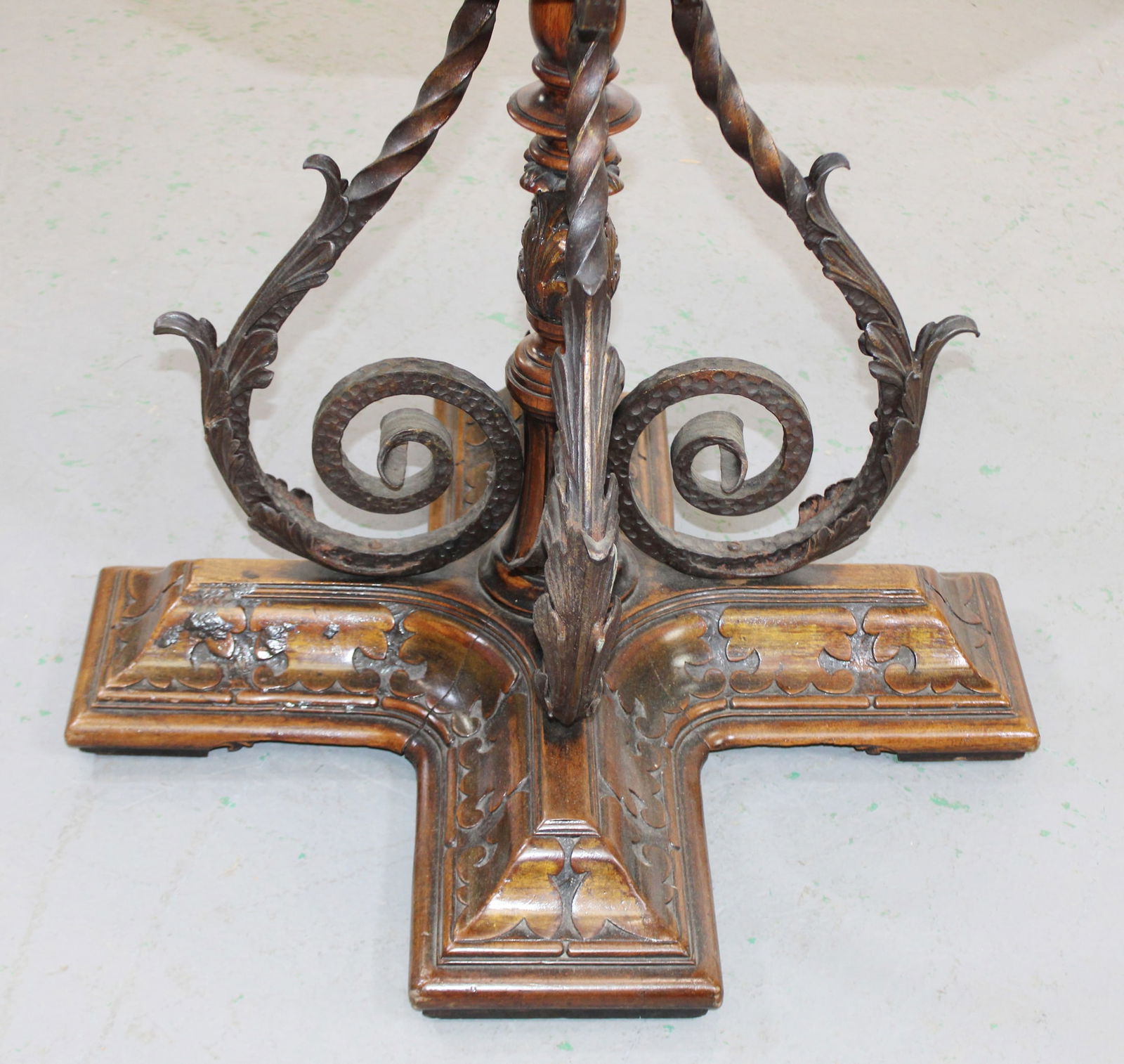 Octagonal marble top foyer table - 6