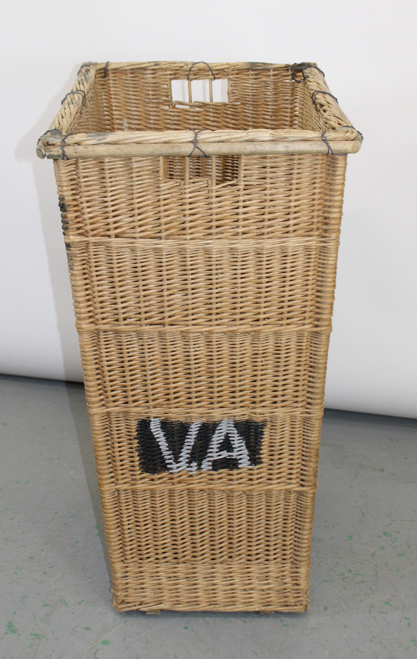 French wicker bread basket - 5
