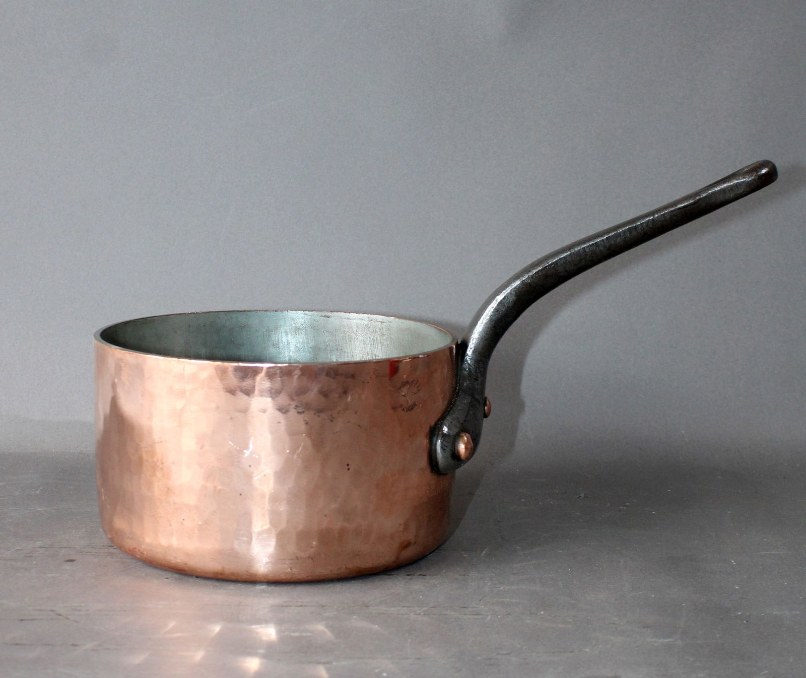 French hammered copper pot - 4