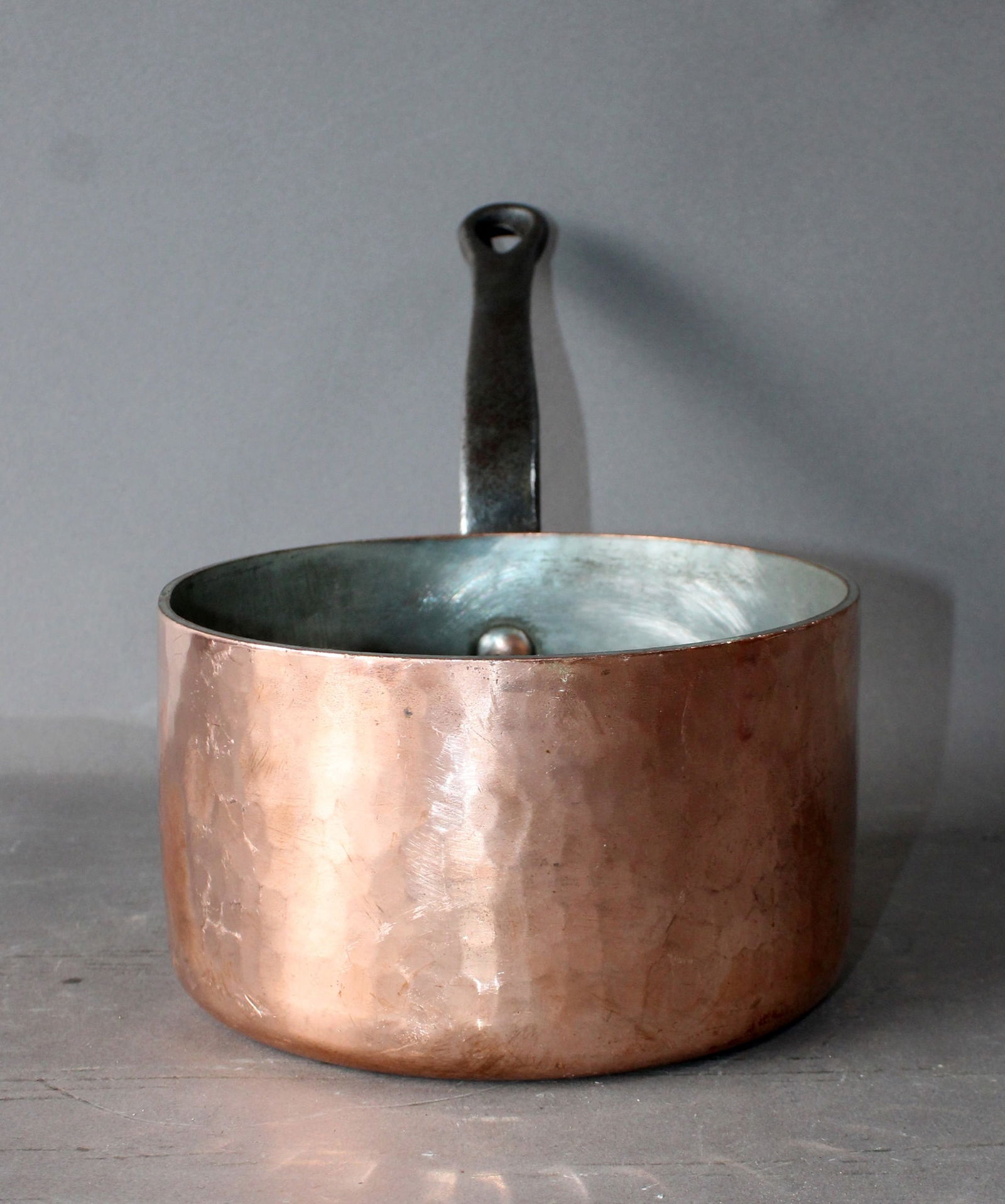 French hammered copper pot - 5