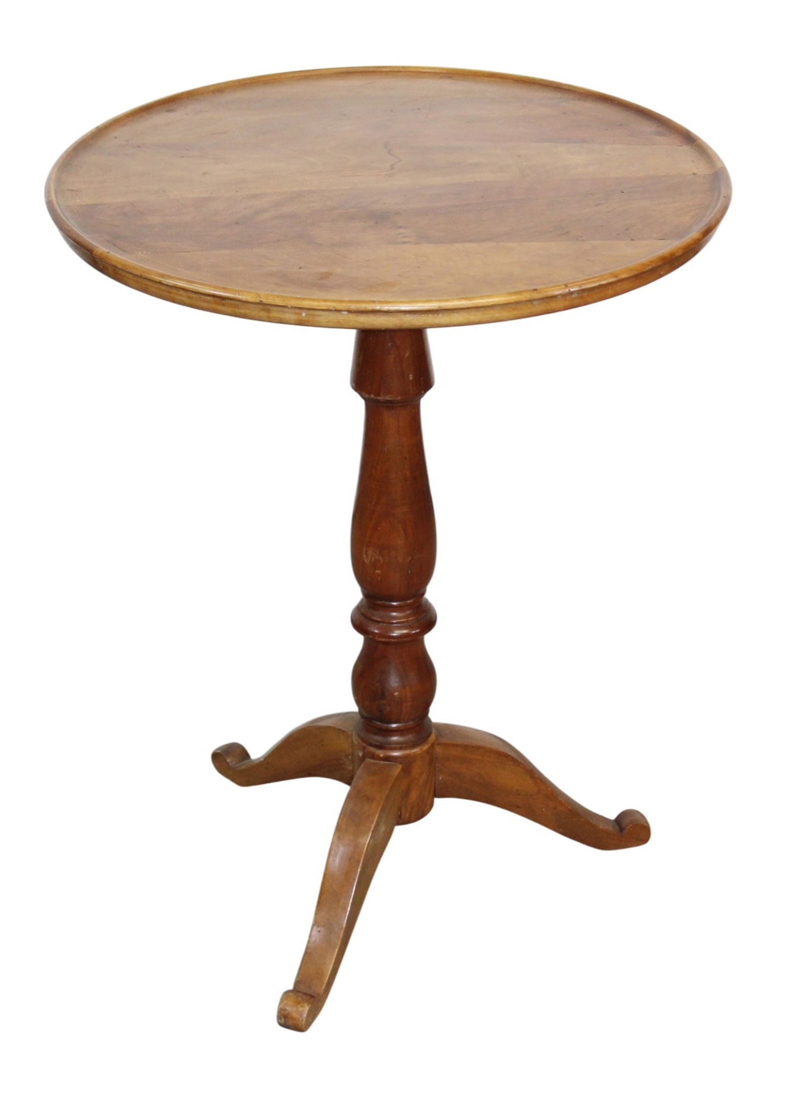 French pedestal base gueridon table in walnut: French pedestal base gueridon table in walnut. Early 20th century. 24 1/2"h x 19 3/4"dia