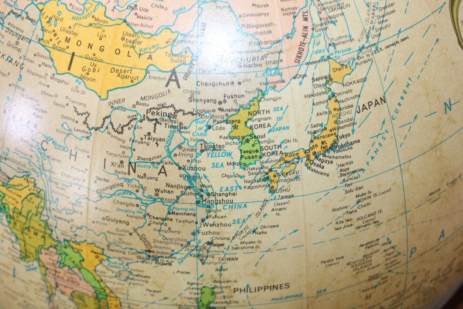 Replogle Heirloom world globe on stand - 13