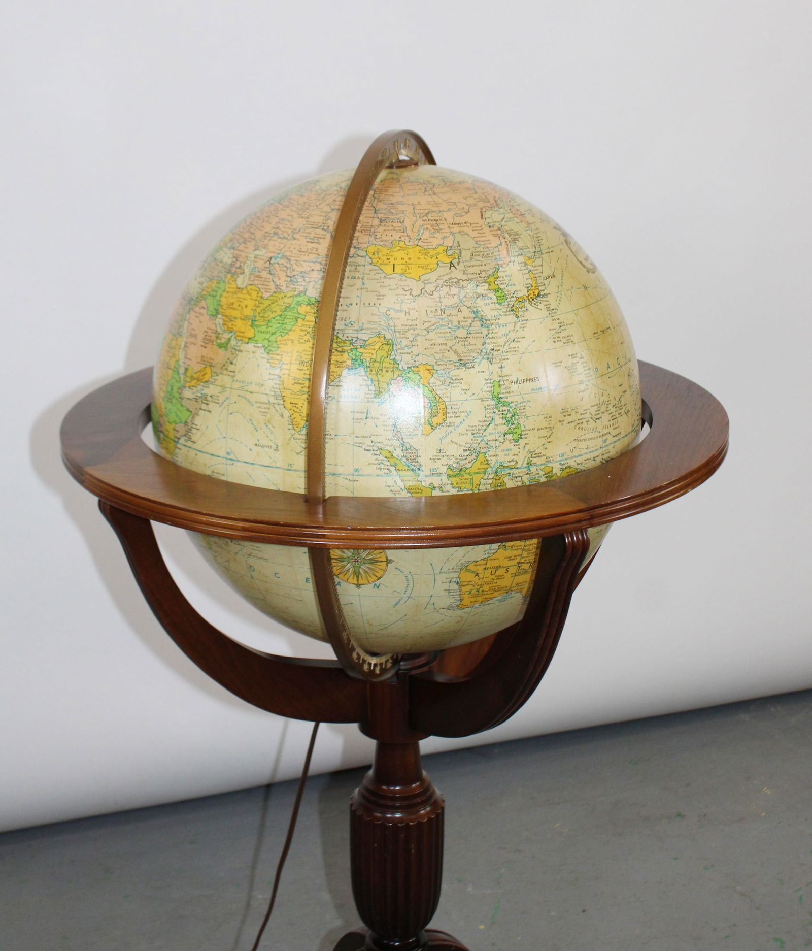 Replogle Heirloom world globe on stand - 5