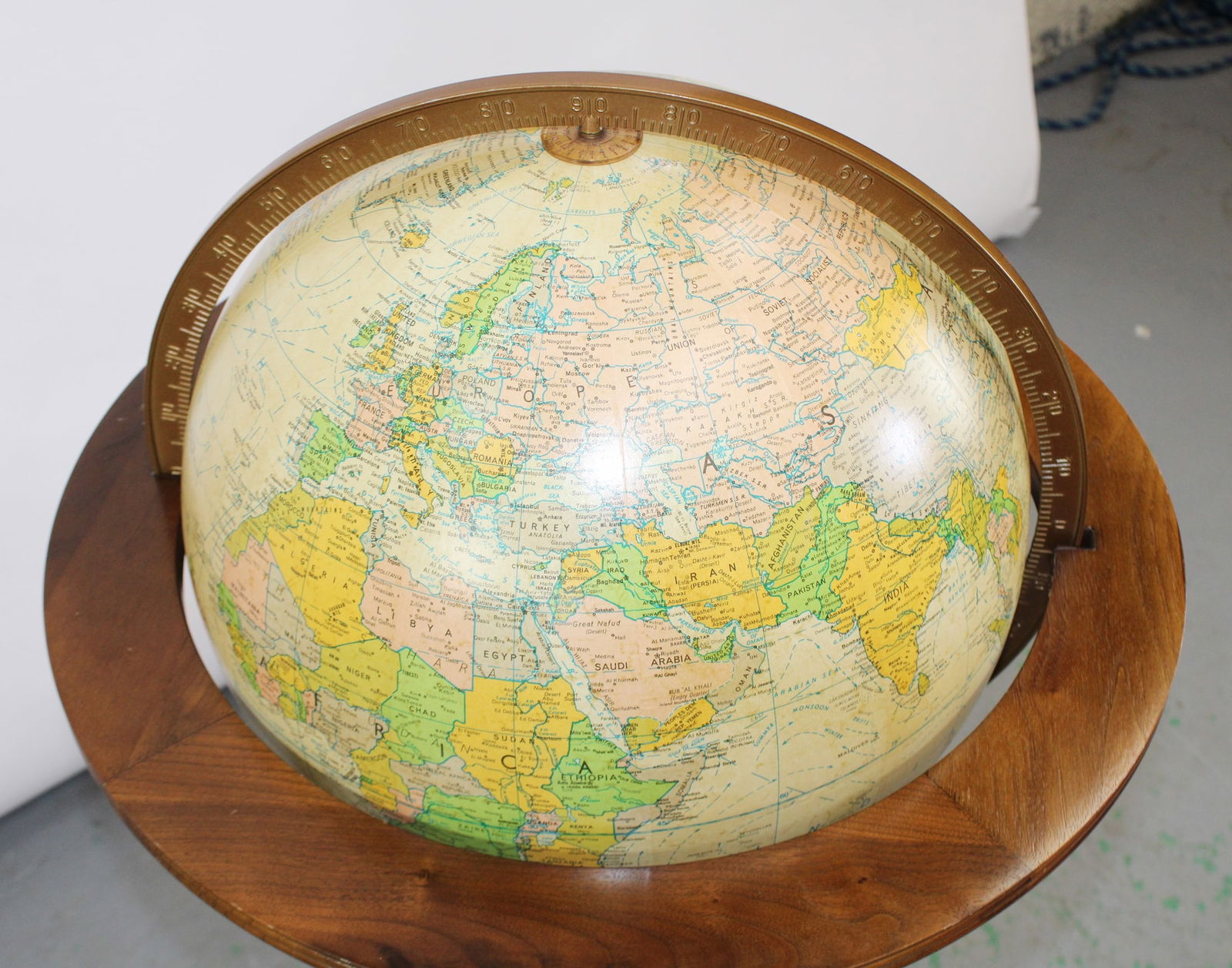 Replogle Heirloom world globe on stand - 8