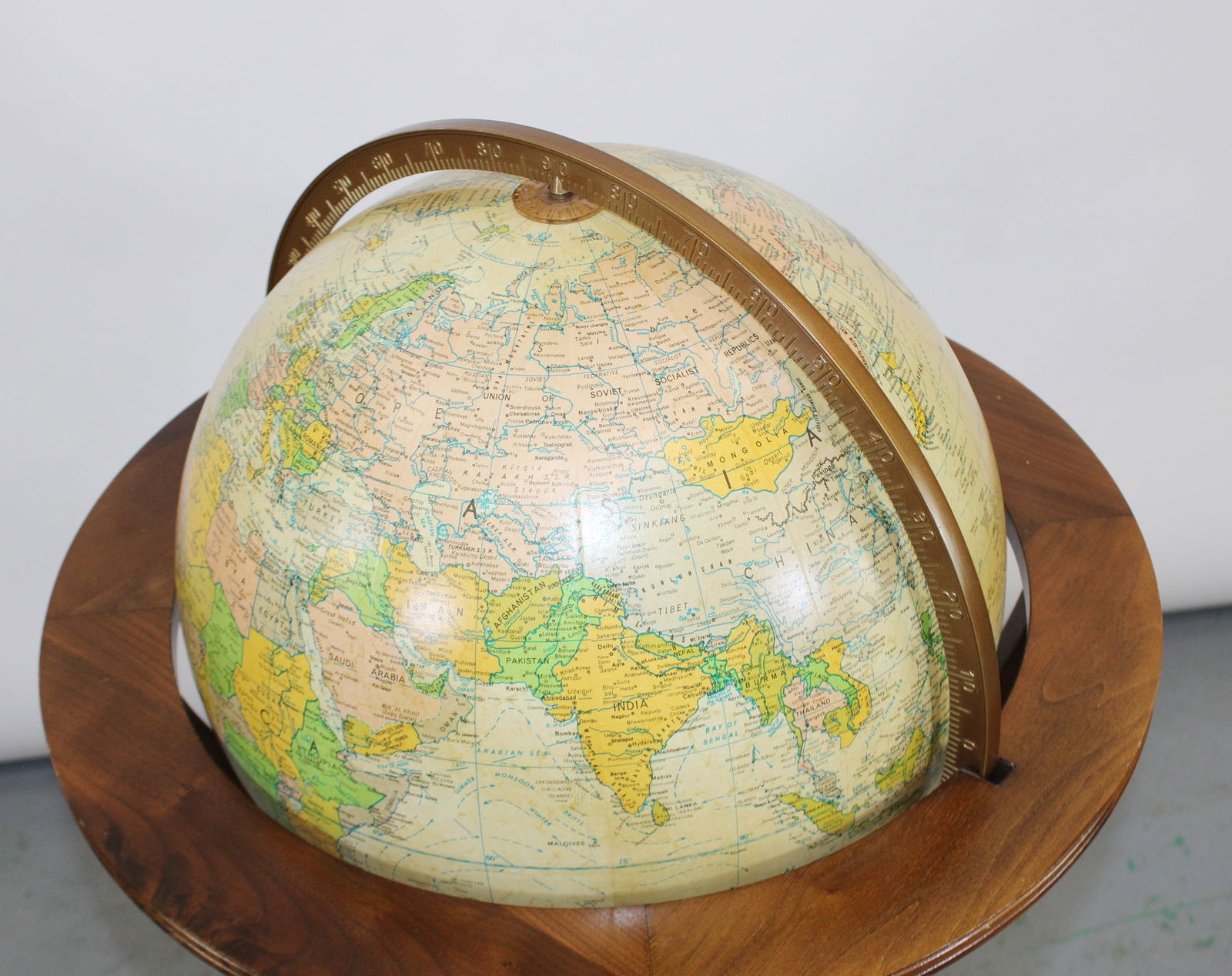 Replogle Heirloom world globe on stand - 9