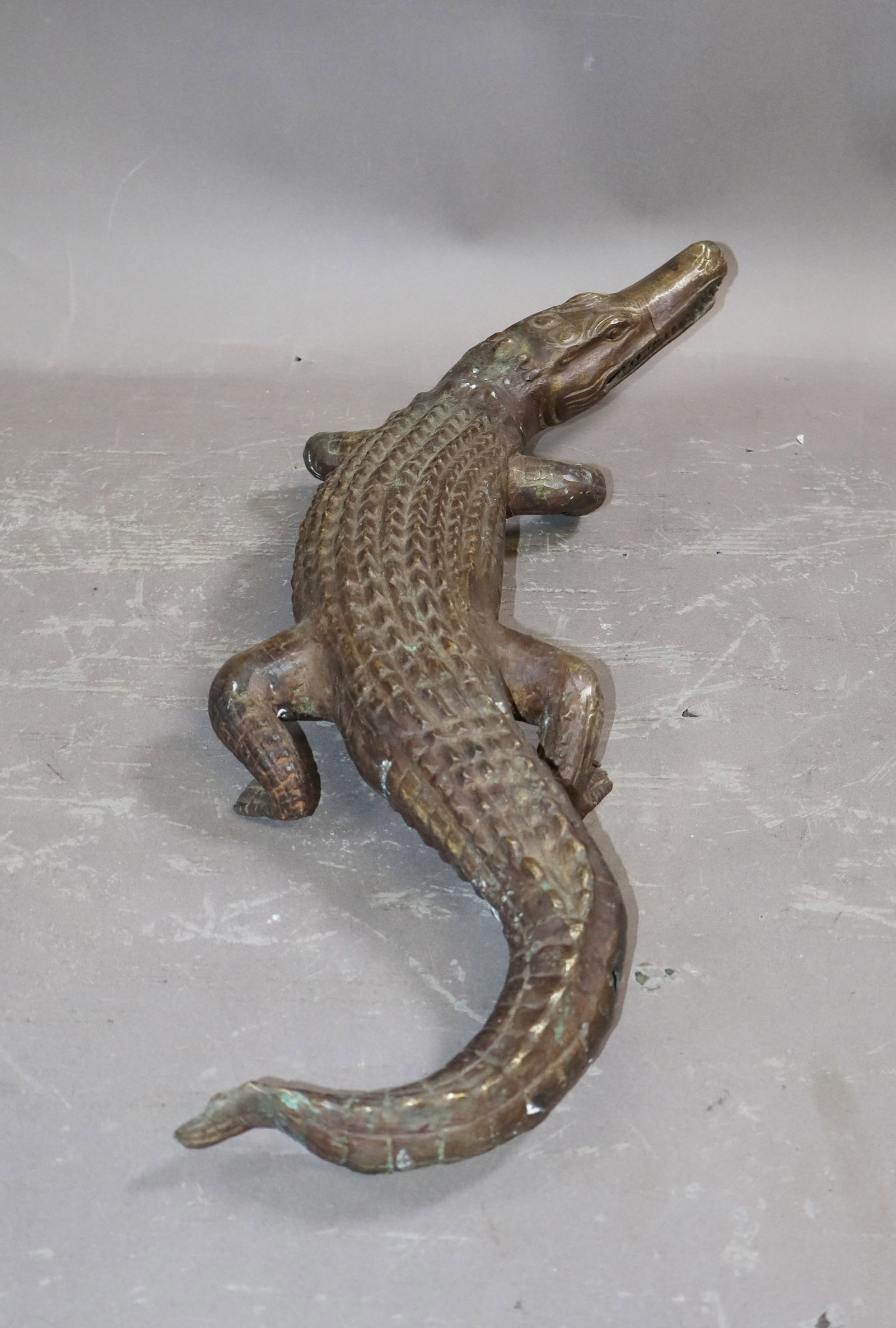 Bronze crocodile statue - 5